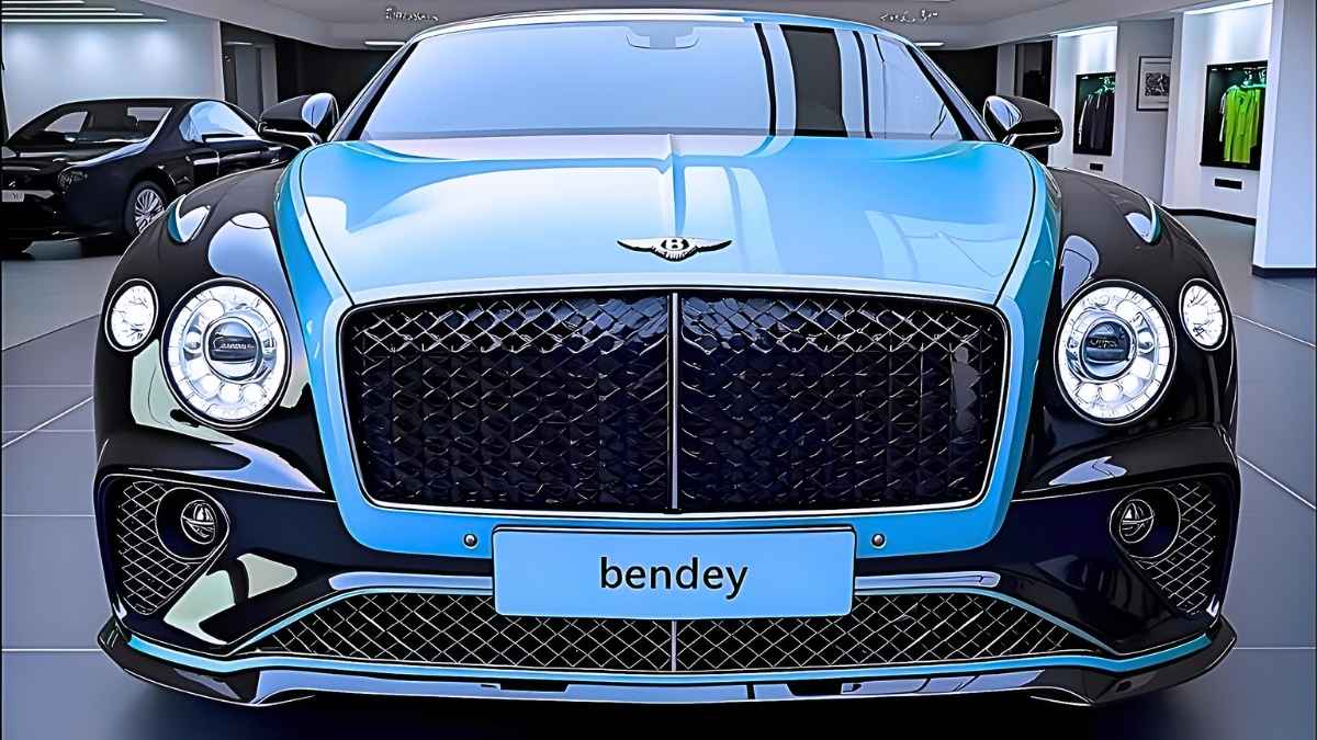 2025 Bentley Flying Spur Luxury Sedan Performance and Features Reviewed